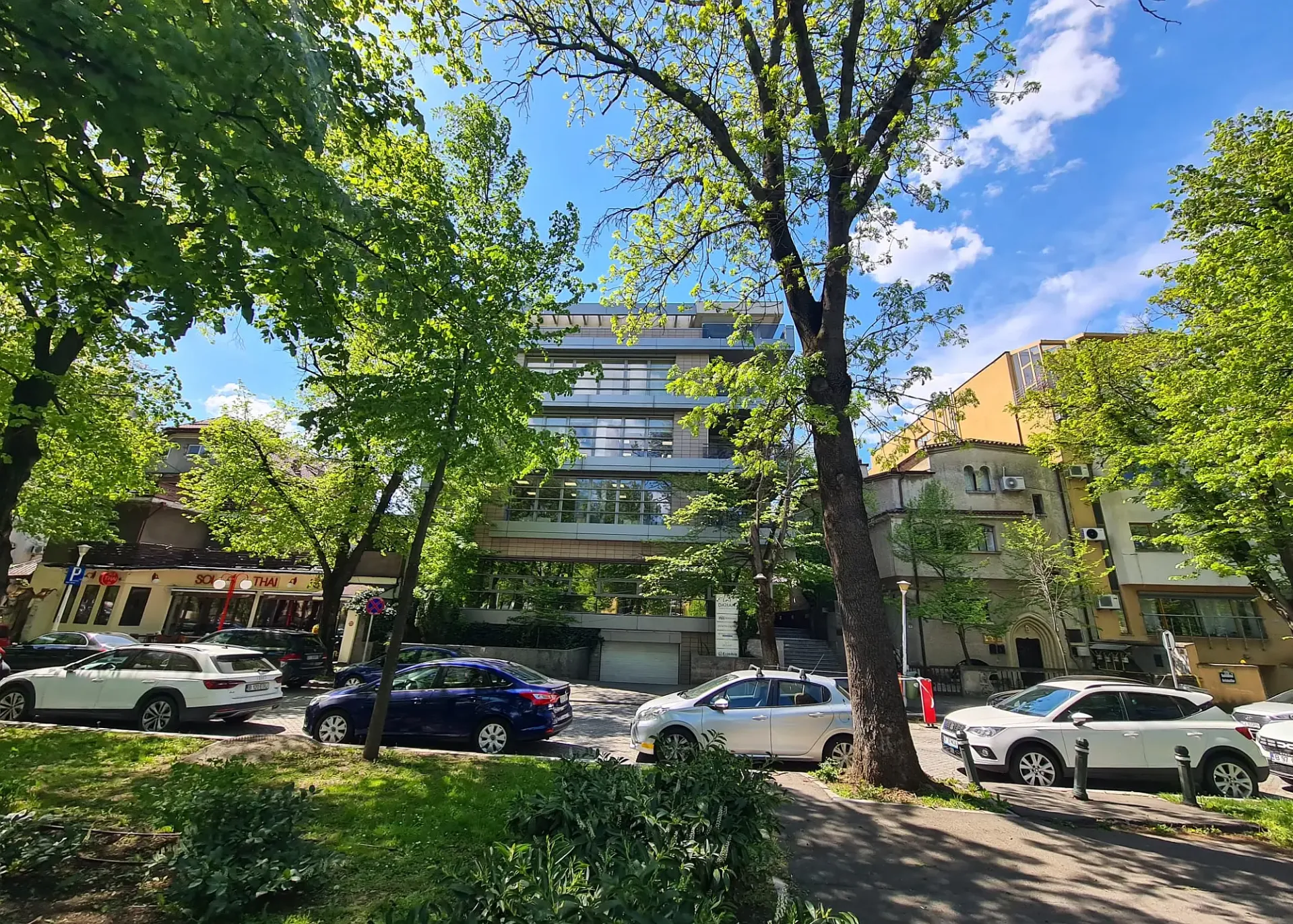 Aviatorilor 33 - poza (3).webp