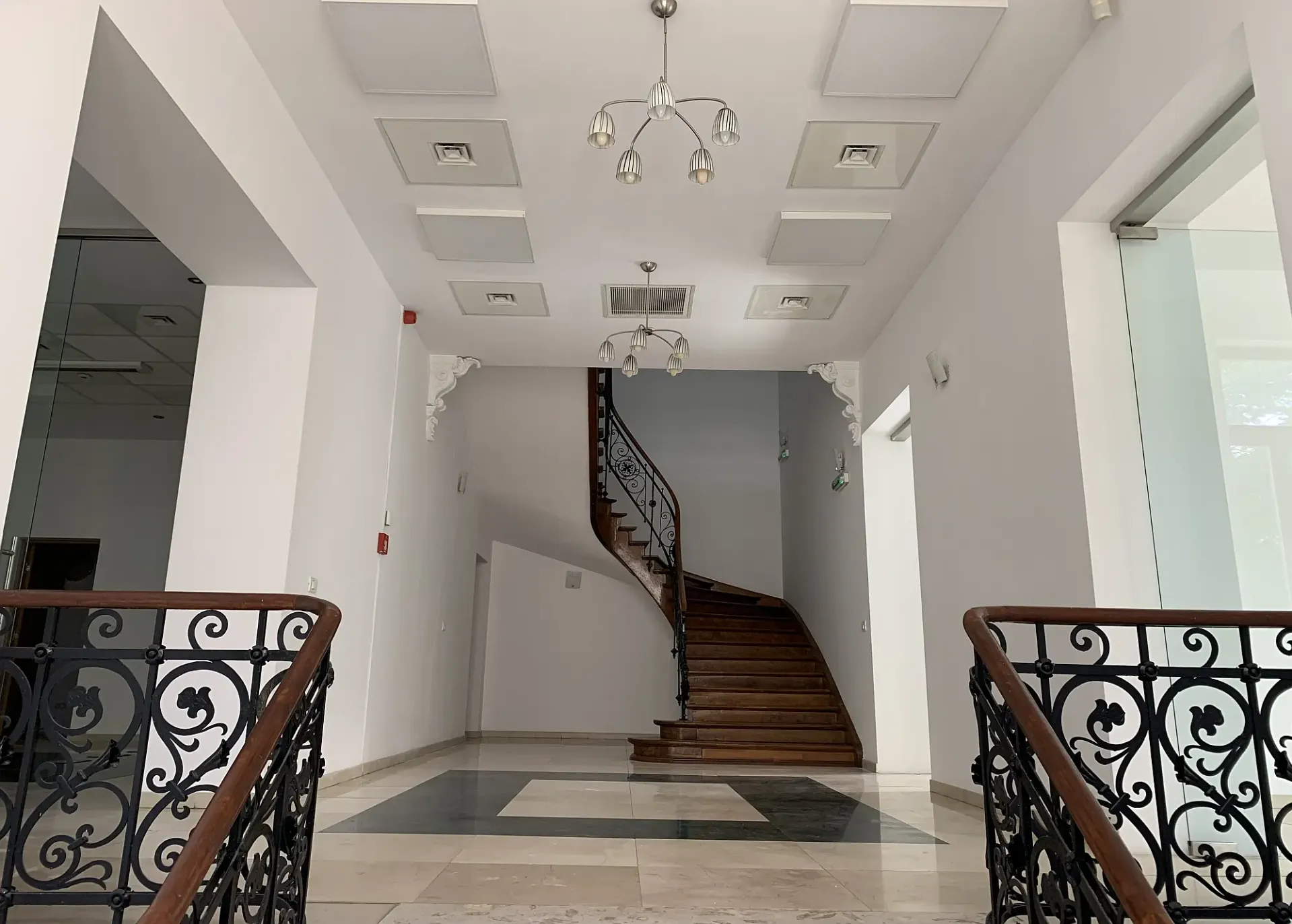 CasaDaneza-cladire istorica - 608m2 (1).webp