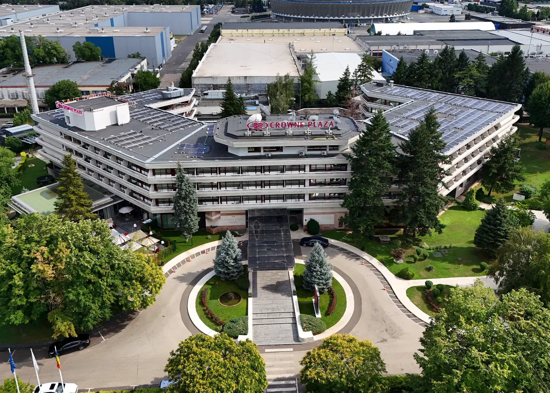 Crowne Plaza - poza drona 1.webp