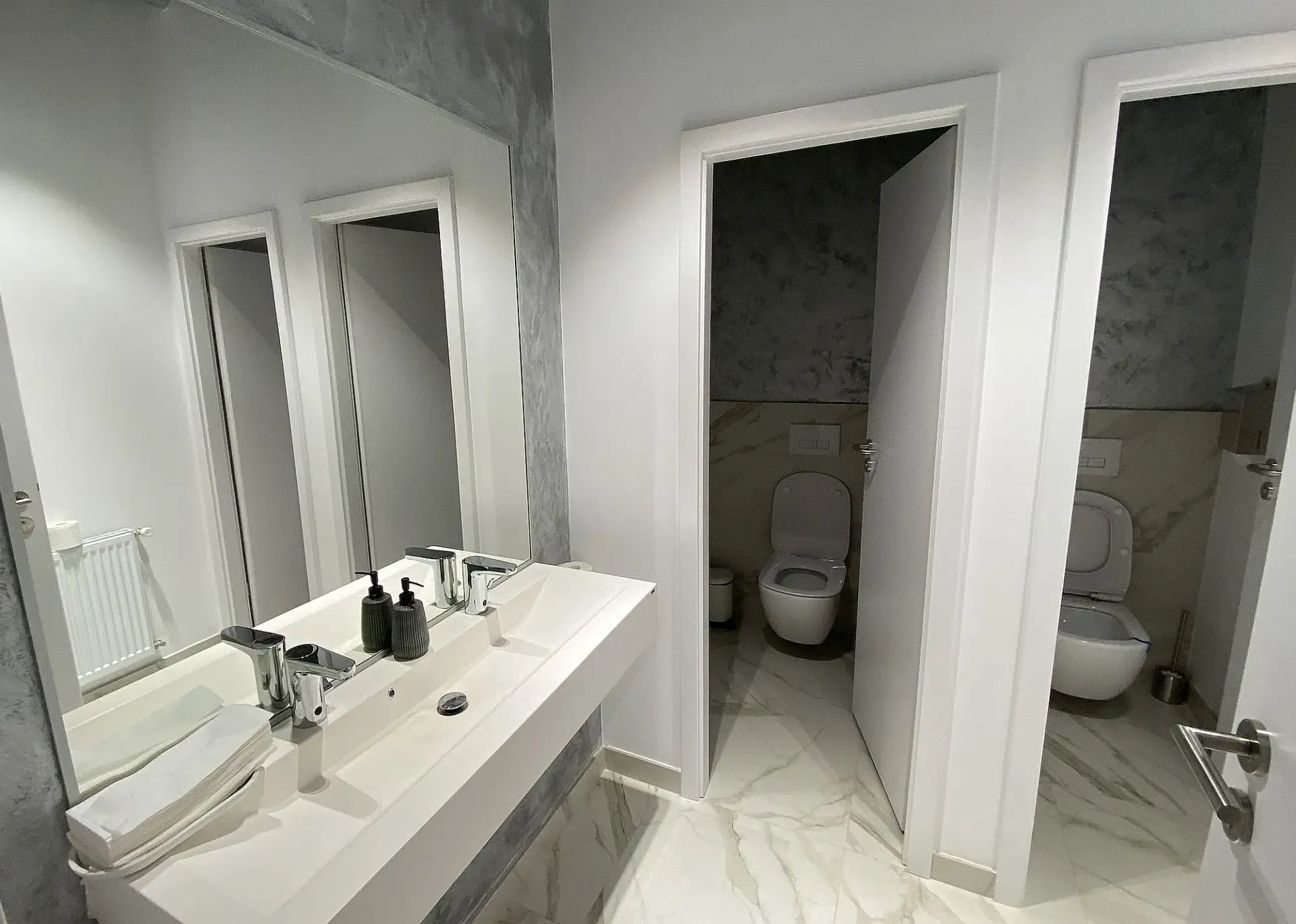 H Private - poza 10.webp