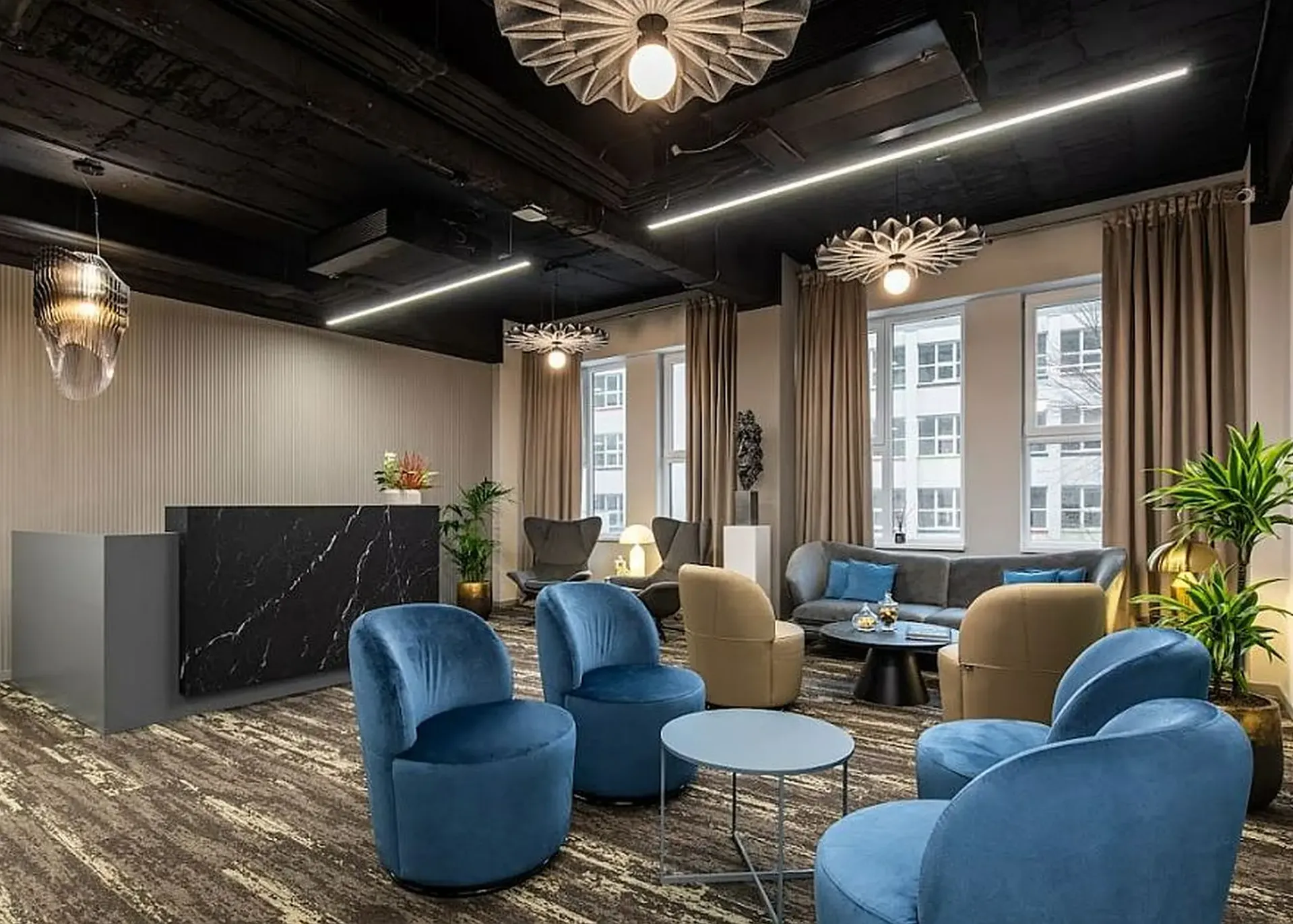 H Private - poza 3.webp