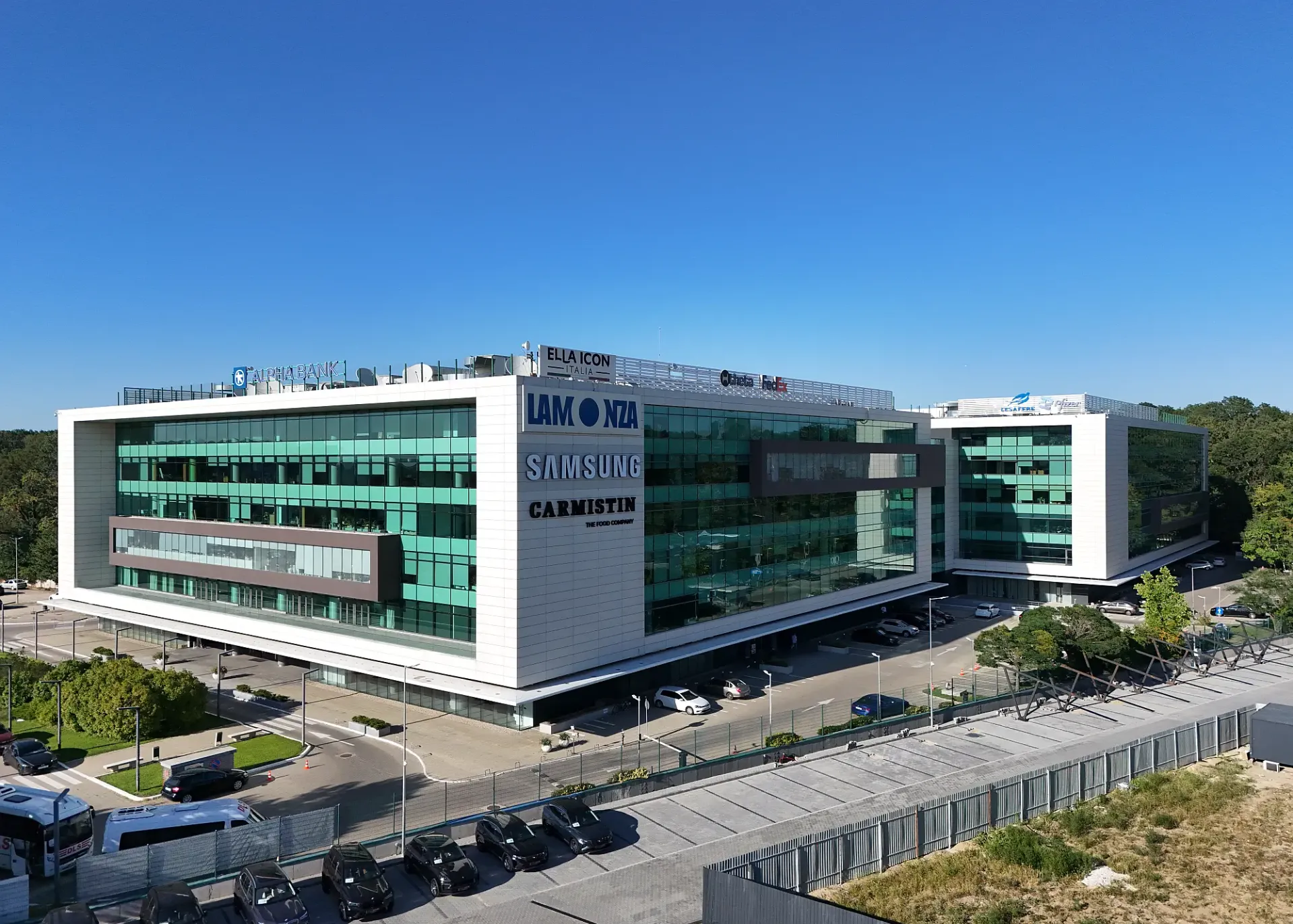 Platinum BCC - poza drona 3.webp