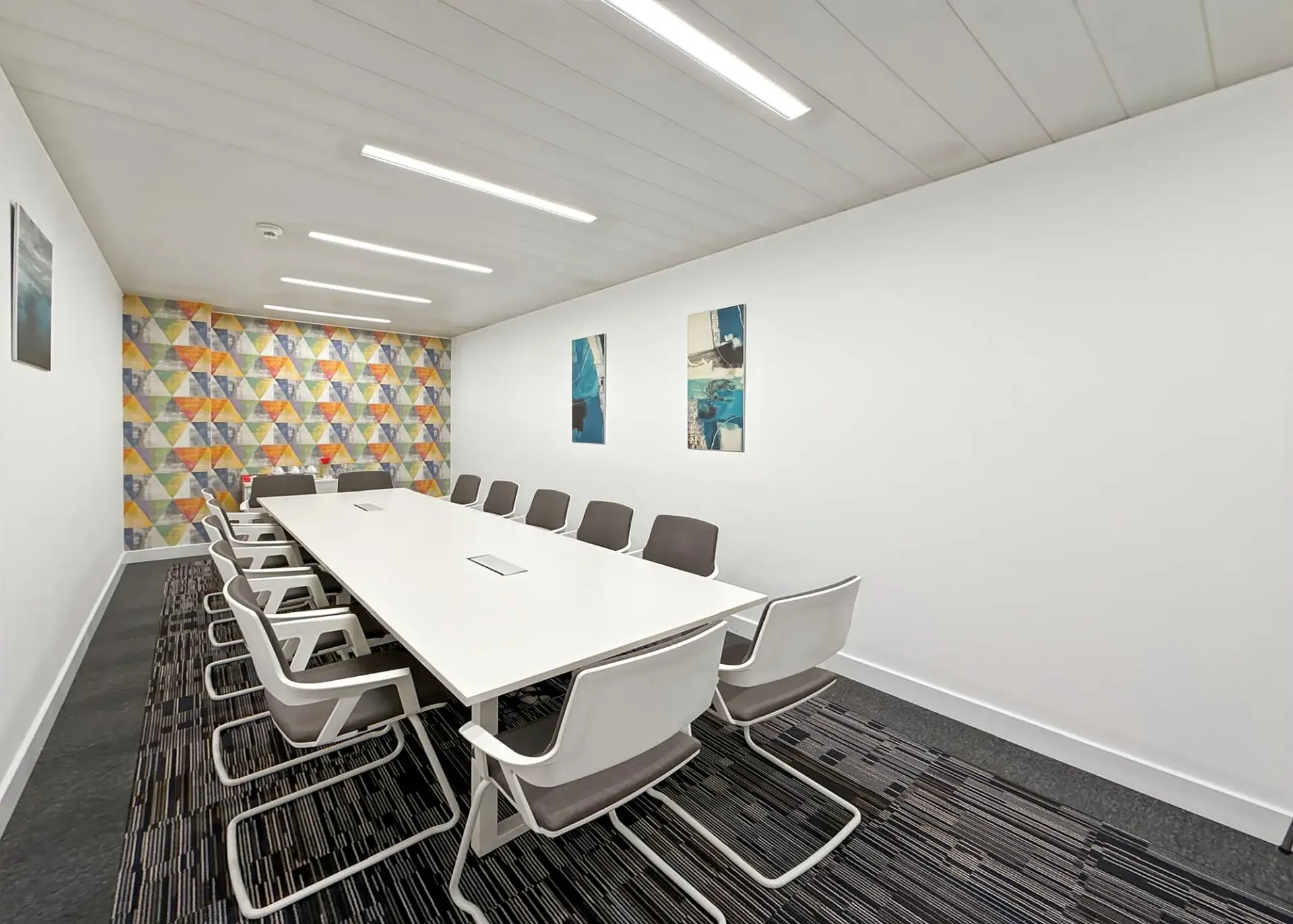 Regus Hermes BC - poza (3).webp