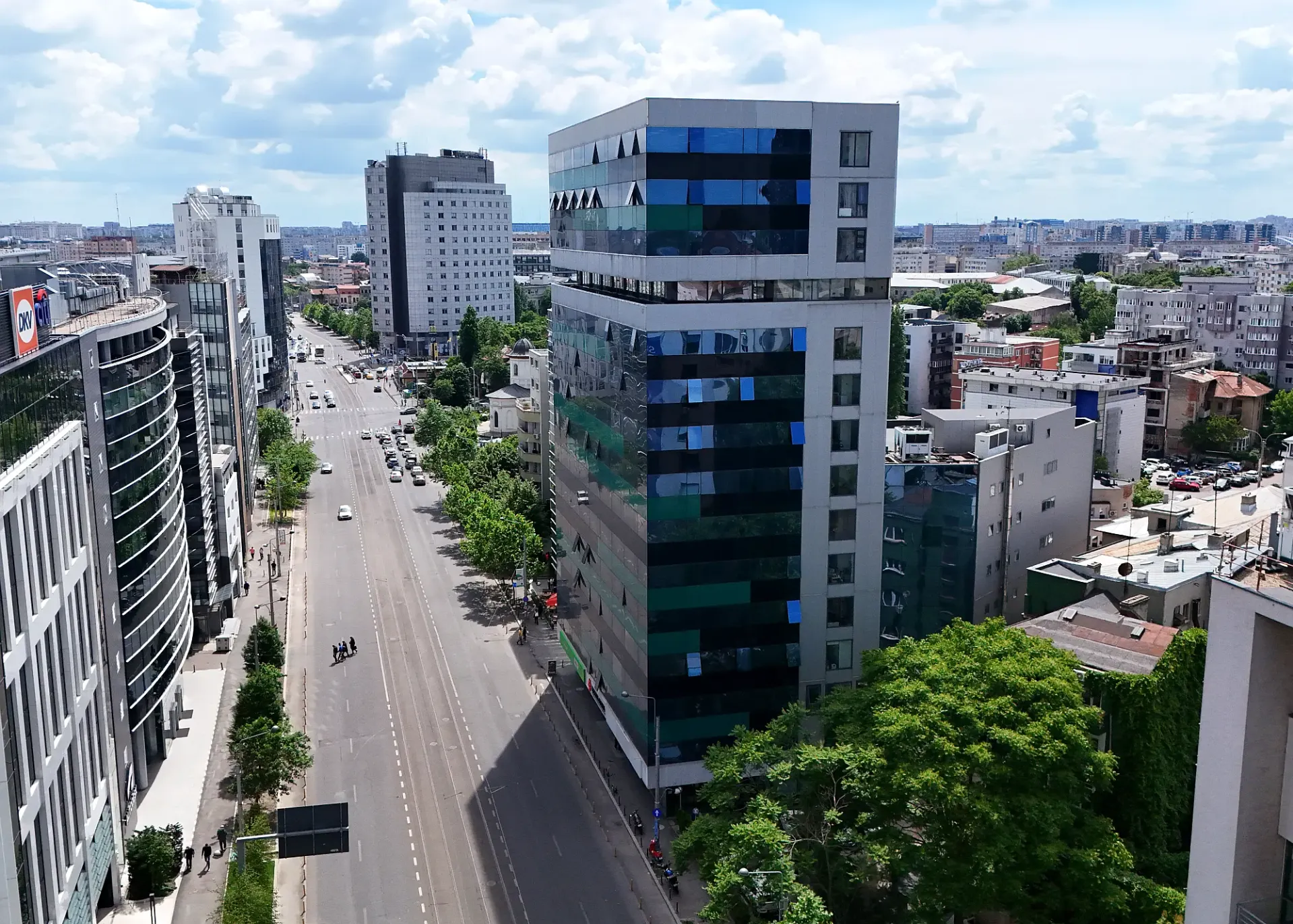 Cube Victoriei - poza drona 1.webp