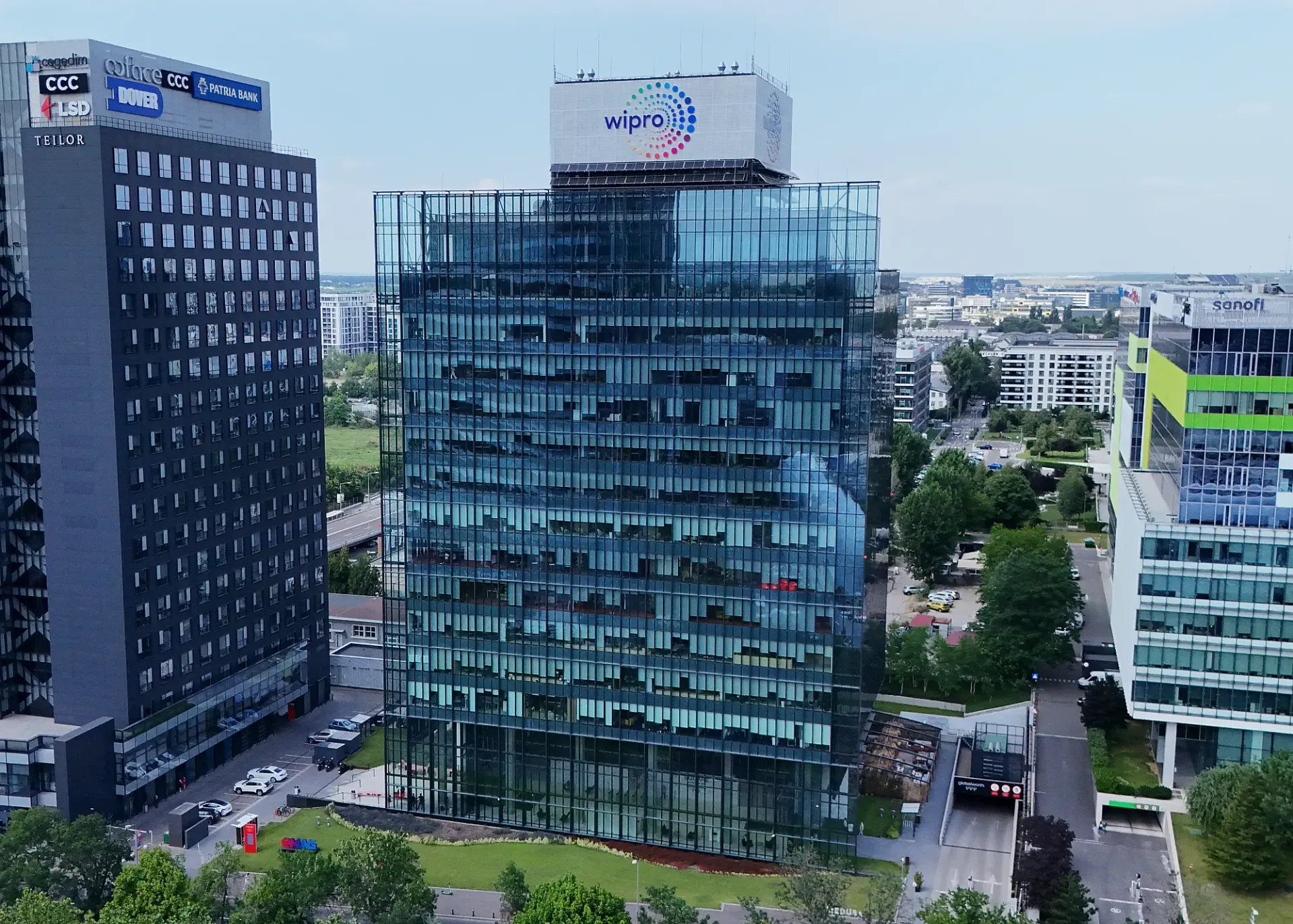 Globalworth Square - poza drona 2.webp