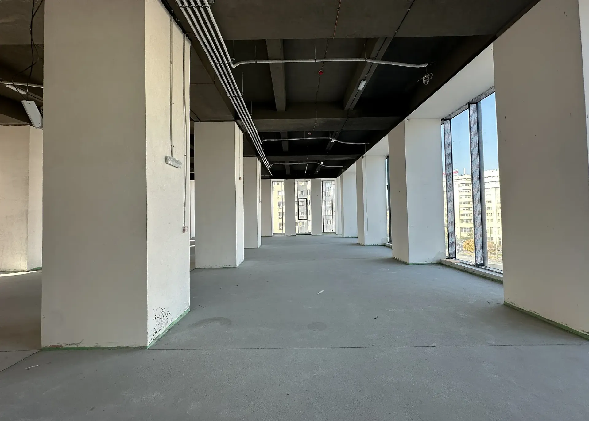 13 Septembrie 69-71 - poza spatii (3).webp