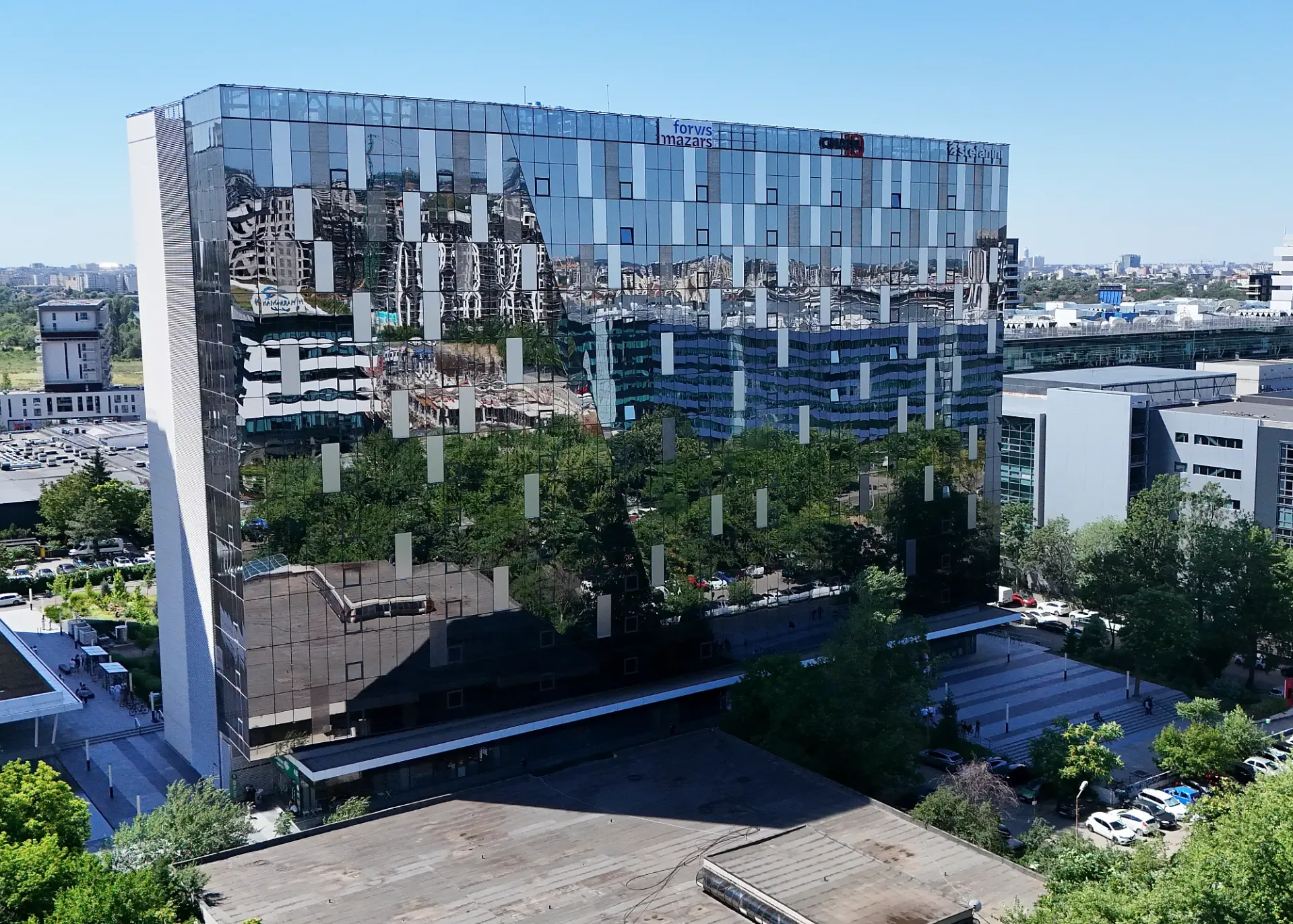 Globalworth Campus - poza drona 5.webp