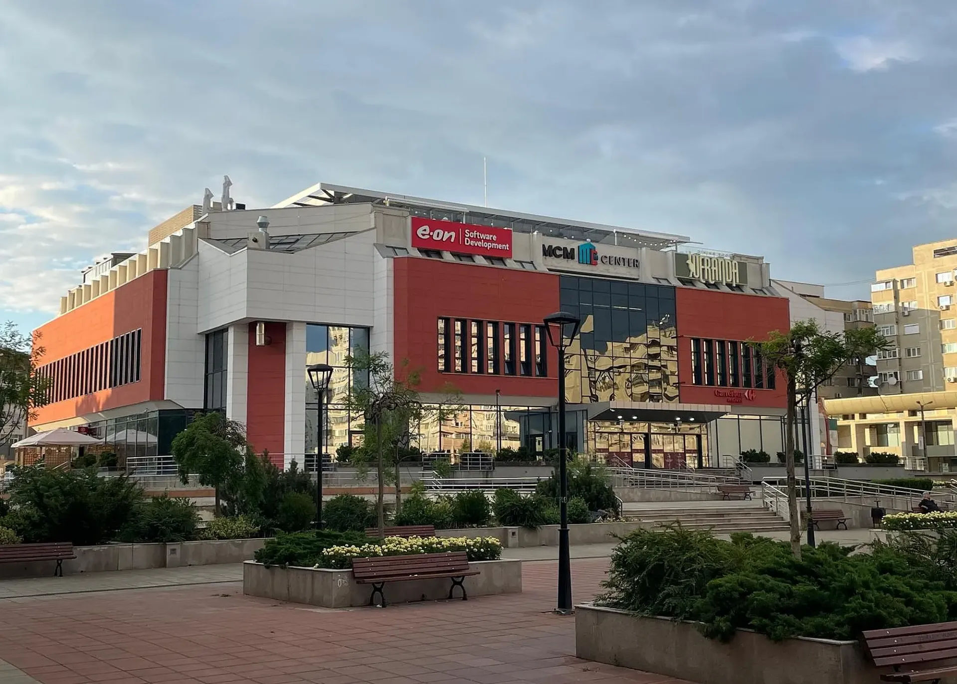 MCM Center - poza 2.webp