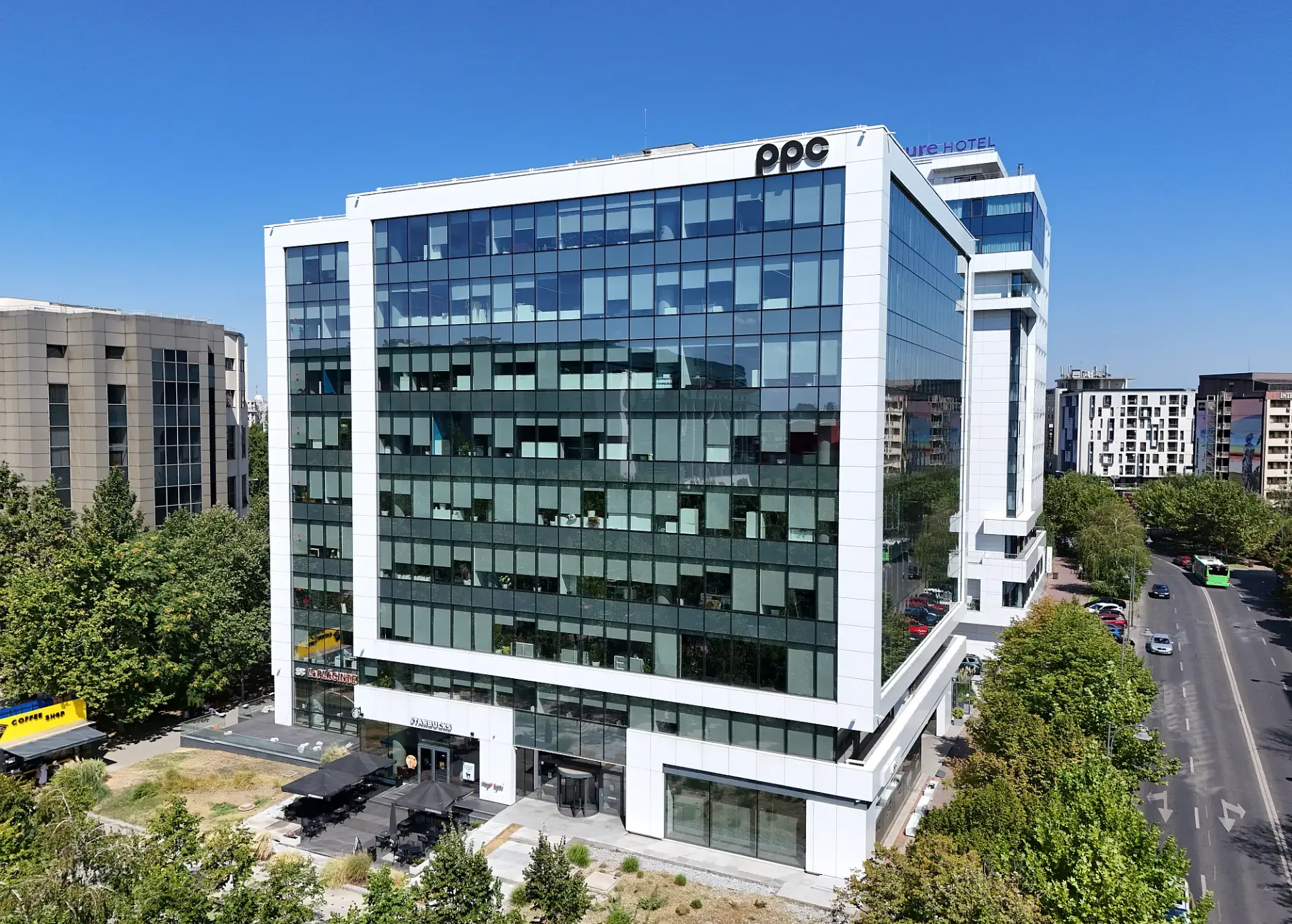 Day Tower - poza drona 1.webp