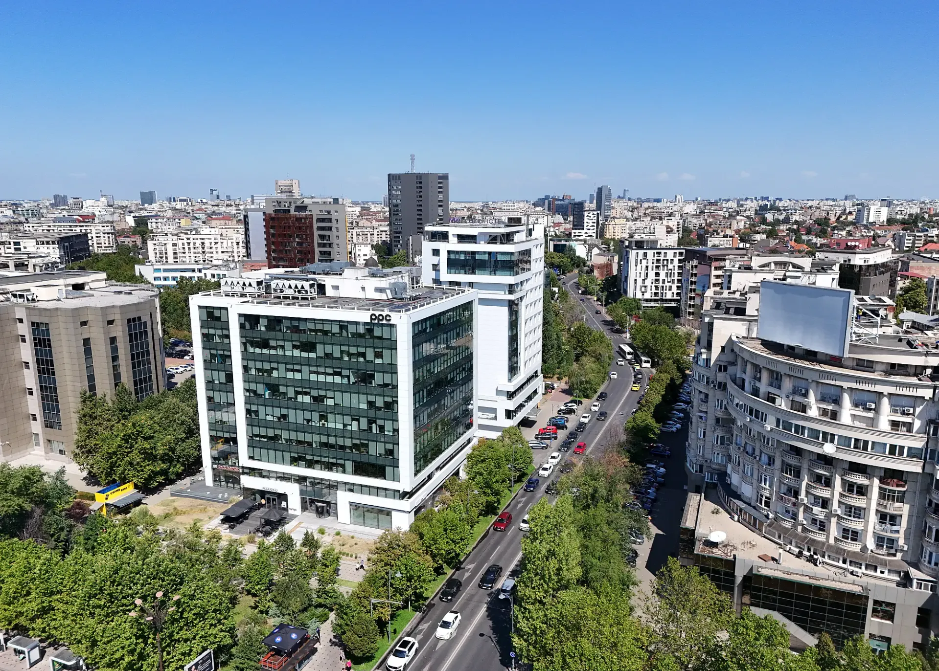 Day Tower - poza drona 5.webp