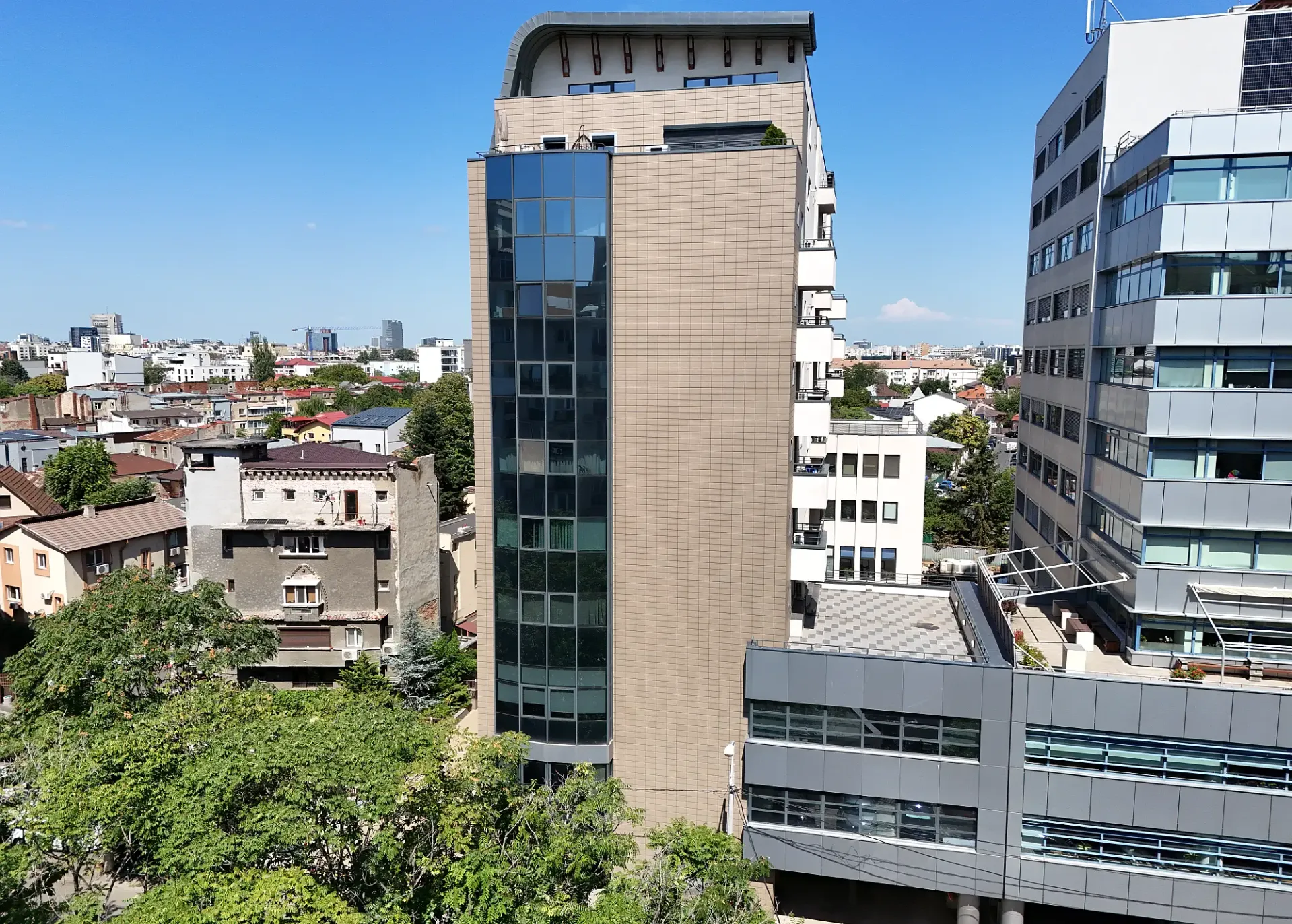 Decebal Tower - poza drona 2.webp