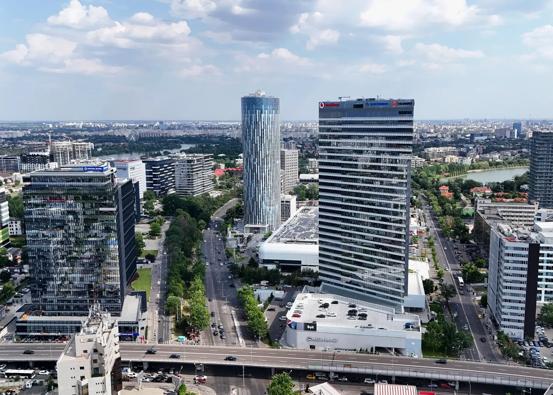 Globalworth Plaza - poza drona 5.webp