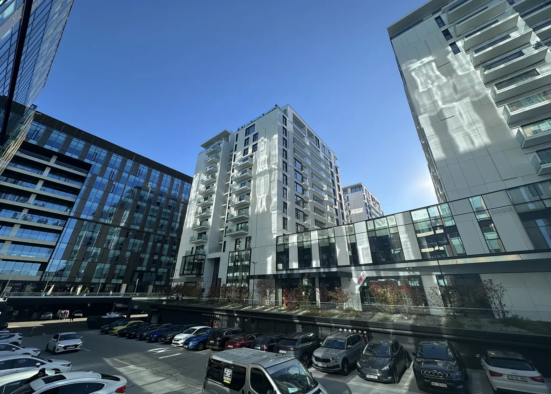 One Cotroceni Catena - poza 4.webp