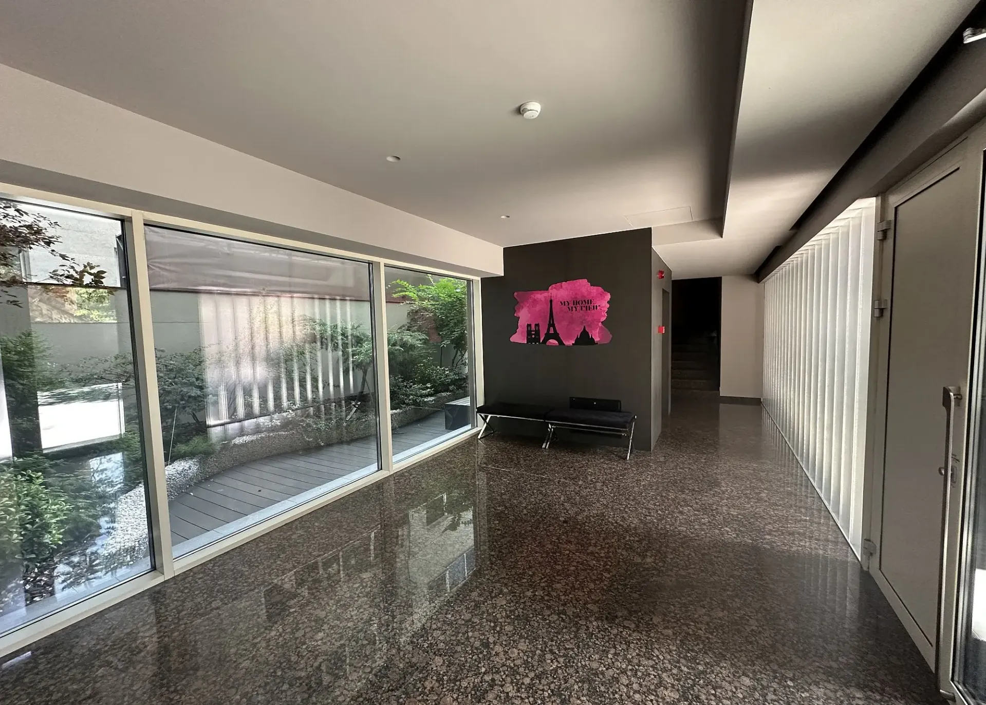 Parisian Views - poza 4.webp