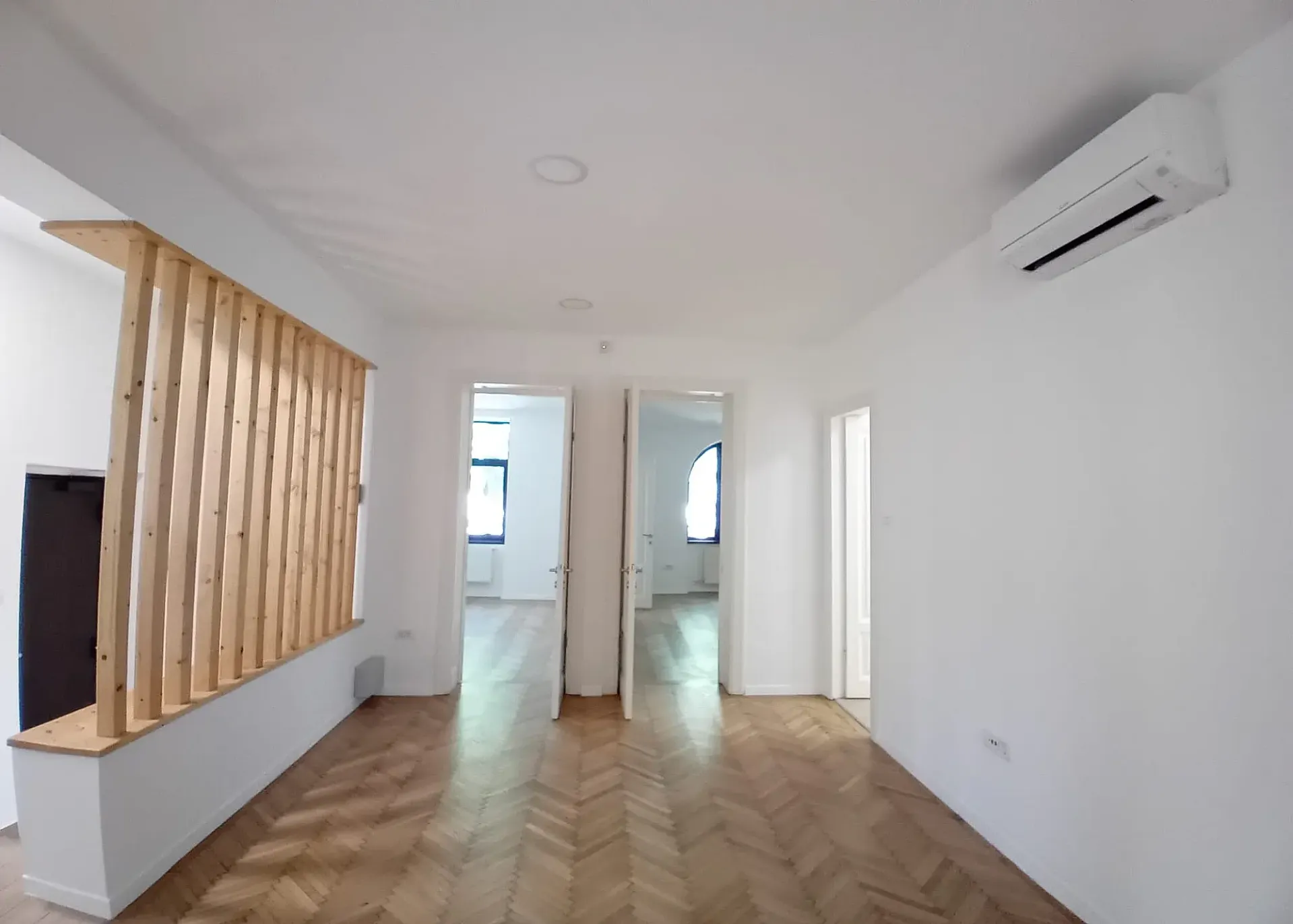 Roma 54 - poze interior (7).webp