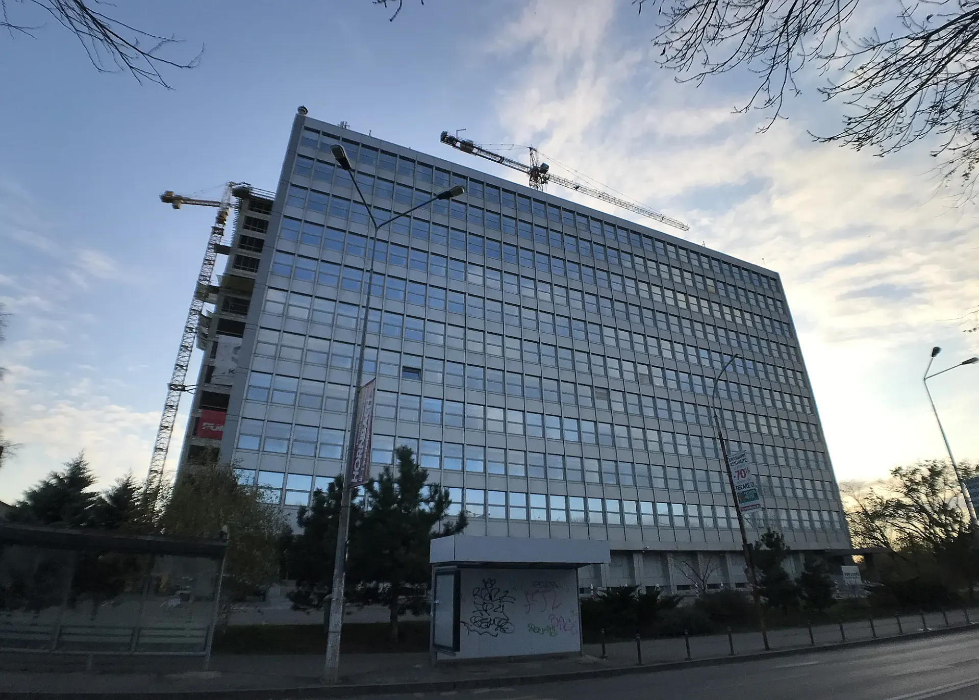 Eliade Tower - poza 2.webp