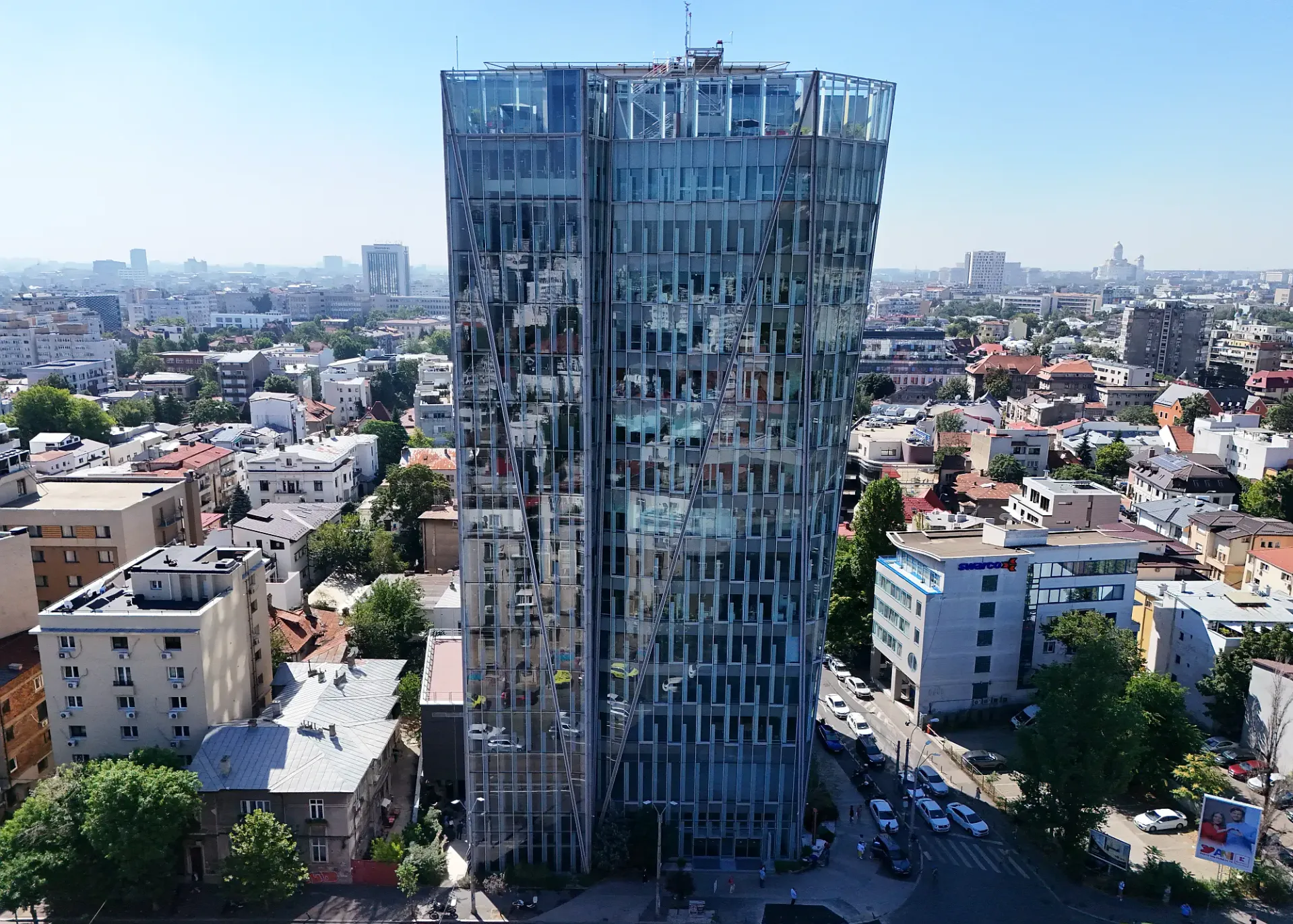 Crystal Tower - poza drona 2.webp