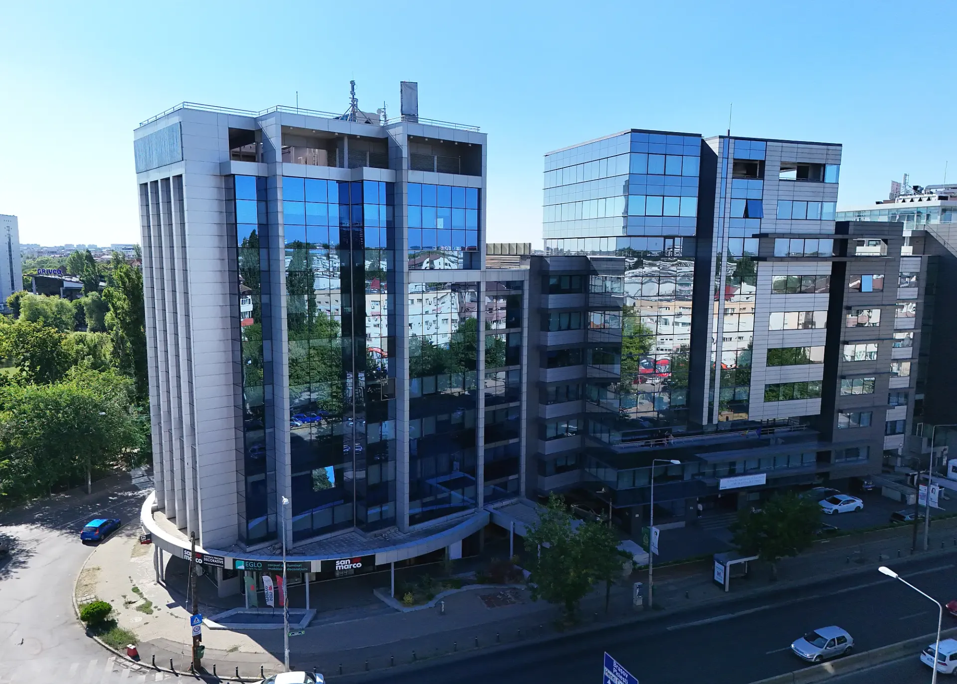 Lamda Office - poza drona 3.webp