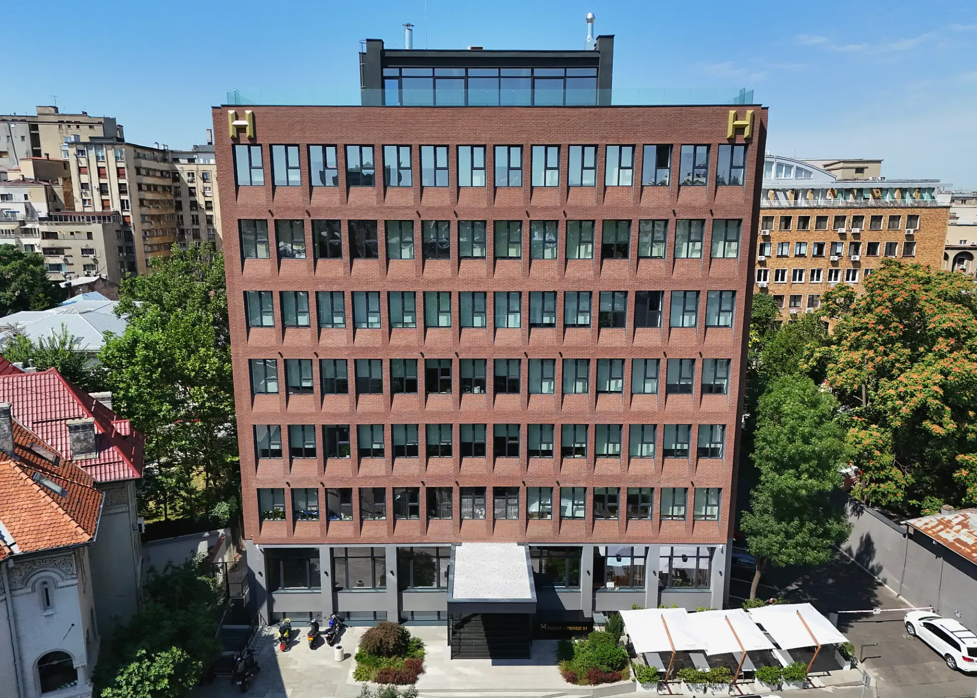 H T. Arghezi - poza drona 1.webp