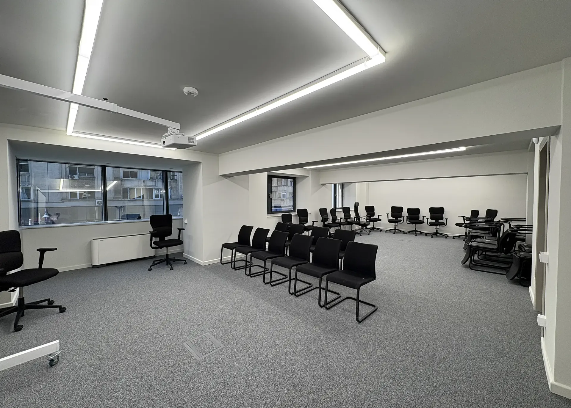 Victoriei 222 - poza 5.webp